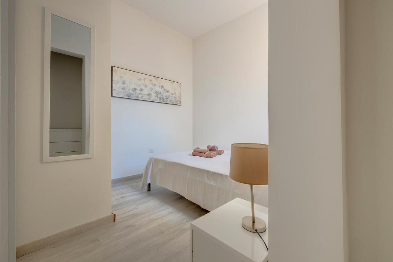 Modern Apartment In The Best Area Of Sliema Eksteriør bilde