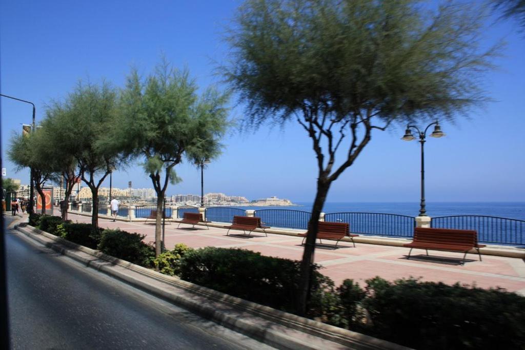 Modern Apartment In The Best Area Of Sliema Eksteriør bilde